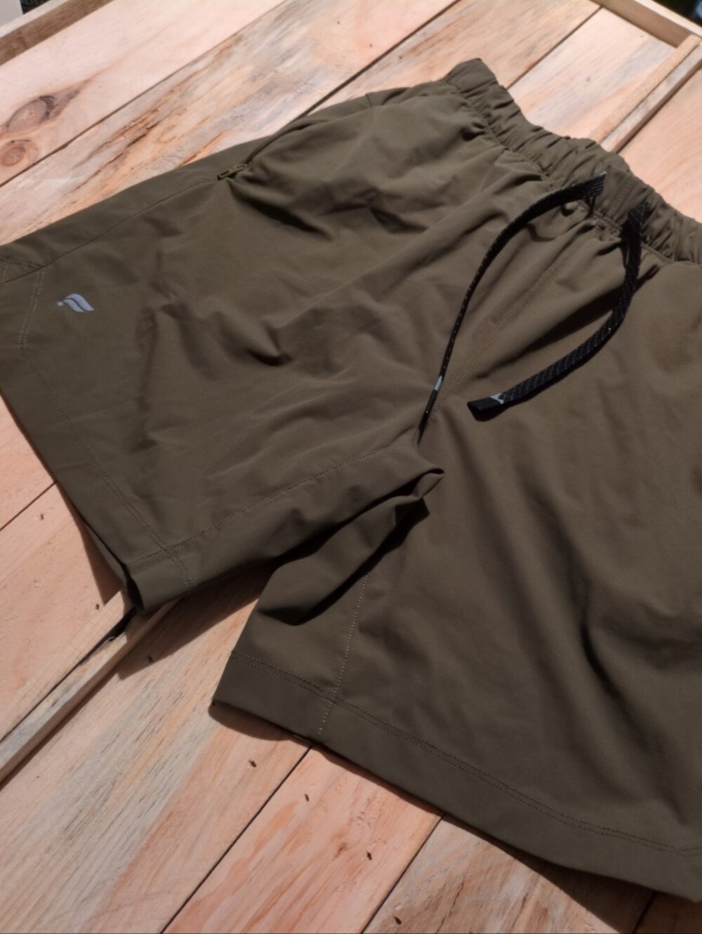 Fabletics shorts - Picture 3 of 5